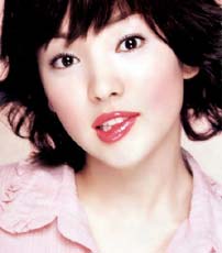 彩妆:八个不同唇型的理想勾画