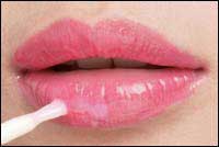 彩妆:冰冷唇妆尴尬的解决秘籍