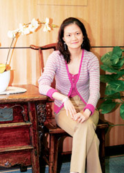 护肤:雅顿女生告诉你耐心出美女