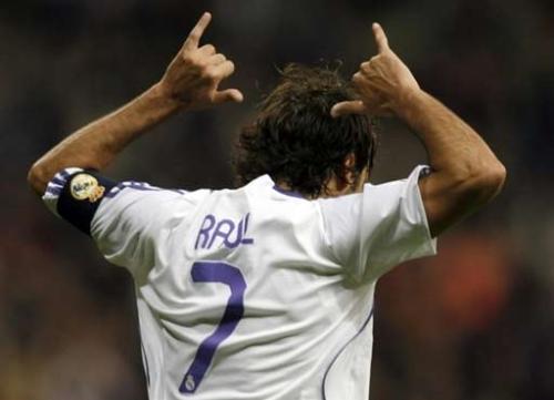 人为什么要整容啊 ,, 难道完美真的这么重要吗 ???